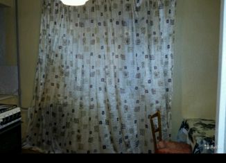 Аренда 1-ком. квартиры, 32 м2, Волжский, улица Мира, 36А