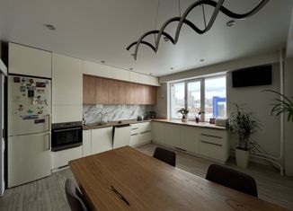 Продается 3-комнатная квартира, 118 м2, Новосибирск, улица Орджоникидзе, 47, метро Маршала Покрышкина