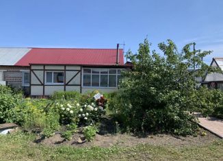 Продам 2-ком. квартиру, 62.3 м2, Соликамск, улица Всеобуча, 156