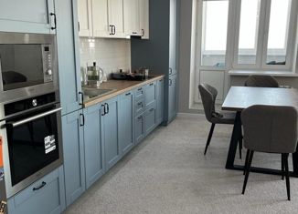 Продам 3-комнатную квартиру, 82.5 м2, Чебоксары, улица Академика РАН Х.М. Миначева, 17, жилой район Северо-Западный