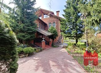 Продам дом, 700 м2, деревня Леониха, улица Космонавтов