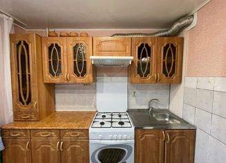 2-ком. квартира на продажу, 55.8 м2, Нефтекамск, улица Карла Маркса, 8