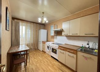 Продам 1-ком. квартиру, 40 м2, Москва, Шипиловская улица, 43, метро Шипиловская