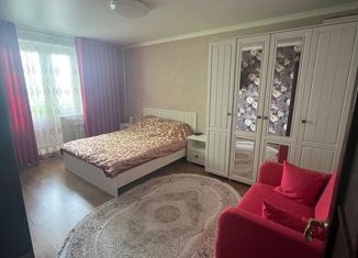 Продается 2-комнатная квартира, 63 м2, Курск, проспект Вячеслава Клыкова, 13, Центральный округ