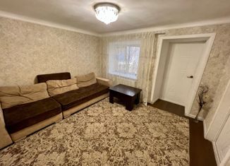 Продам 2-ком. квартиру, 38.8 м2, Ставрополь, улица Тельмана, 143, микрорайон №8