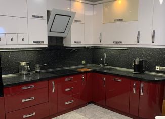 Продаю трехкомнатную квартиру, 99.1 м2, Санкт-Петербург, улица Оптиков, 52к1, улица Оптиков