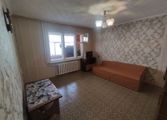 Двухкомнатная квартира на продажу, 44 м2, Нижнекамск, улица Гагарина, 5
