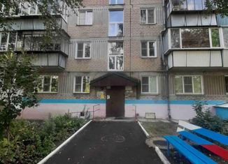 Продам 2-комнатную квартиру, 45.2 м2, Еманжелинск, улица Чкалова, 6