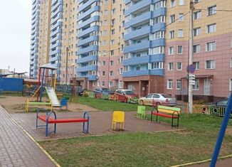 Продаю двухкомнатную квартиру, 55.1 м2, Смоленск, улица Попова, 113