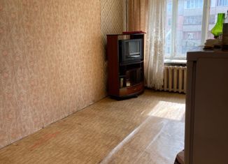 Продажа 1-ком. квартиры, 35 м2, Йошкар-Ола, улица Подольских Курсантов, 15