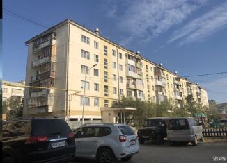 Продается двухкомнатная квартира, 50 м2, Саха (Якутия), улица Дзержинского, 19