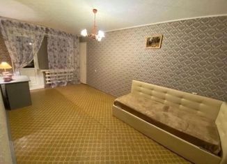 Продаю 2-ком. квартиру, 44.8 м2, Радужный, 6-й микрорайон, 5