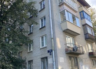 Продаю 3-комнатную квартиру, 55 м2, Санкт-Петербург, Штурманская улица, 26к1, метро Московская