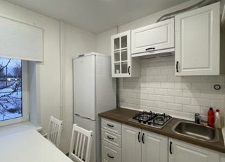 Продаю 1-комнатную квартиру, 36 м2, посёлок Усть-Луга, квартал Ленрыба, 16А