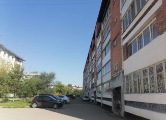 Продаю 3-комнатную квартиру, 70 м2, Усолье-Сибирское, проспект Космонавтов, 34