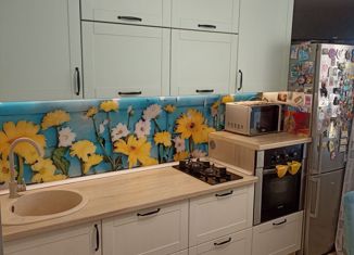 Продаю двухкомнатную квартиру, 51 м2, Арамиль, улица Космонавтов, 11А