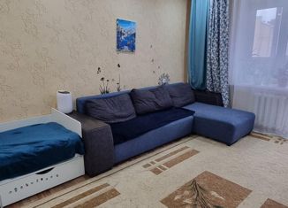 Продается 1-ком. квартира, 40 м2, Туймазы, улица Луначарского, 41