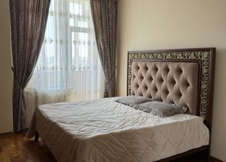 Продаю двухкомнатную квартиру, 100 м2, Ставропольский край, улица Мира, 284/1