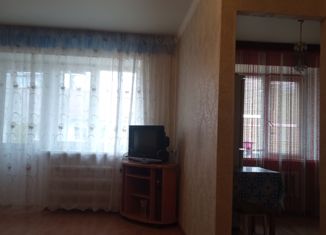 Сдаю в аренду 2-ком. квартиру, 48 м2, Альметьевск, улица Мусы Джалиля, 47