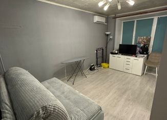 Продам 2-ком. квартиру, 38 м2, Москва, Учинская улица, 1, Учинская улица