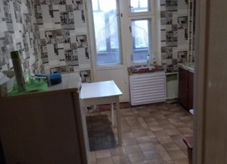 Сдача в аренду трехкомнатной квартиры, 64 м2, Усть-Илимск, улица Энтузиастов, 1