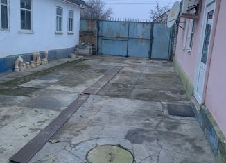 Дом на продажу, 139 м2, Будённовск, улица Патриса Лумумбы, 122