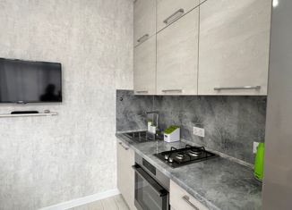 Продаю двухкомнатную квартиру, 38 м2, село Высокое, Ивановская улица, 2/55