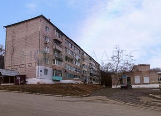 Продам трехкомнатную квартиру, 62 м2, посёлок городского типа Смоляниново, Школьный переулок, 8