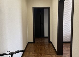 Продается трехкомнатная квартира, 73 м2, Новосибирск, Спортивная улица, 21