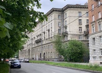 Трехкомнатная квартира на продажу, 110 м2, Санкт-Петербург, улица Маринеско, 9, улица Маринеско