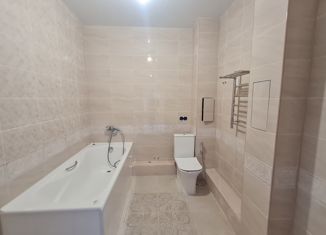 Продам 1-ком. квартиру, 56 м2, Самара, проспект Кирова, 104, метро Безымянка