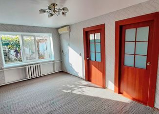 Продается 3-комнатная квартира, 50 м2, село Горностаевка, улица Специалистов, 11