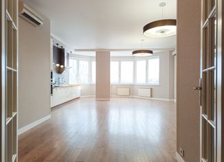 Трехкомнатная квартира на продажу, 125.7 м2, Москва, улица Пырьева, 9к3, улица Пырьева