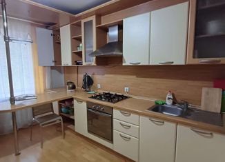 Аренда 2-ком. квартиры, 75 м2, Ставрополь, Комсомольская улица, 81, микрорайон № 2