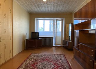 Продается трехкомнатная квартира, 55.2 м2, Челябинск, улица Дзержинского, 102