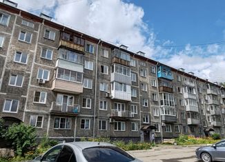 Продаю 1-ком. квартиру, 30.3 м2, Новокузнецк, проспект Дружбы, 10