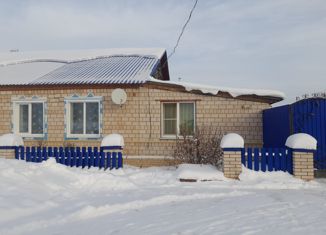 Продам трехкомнатную квартиру, 55 м2, село Шаркан, Заводская улица