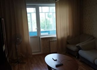 Продается трехкомнатная квартира, 64 м2, Усть-Илимск, проспект Мира, 65