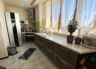 Продам 3-ком. квартиру, 95 м2, Ростов-на-Дону, улица Сержантова, 9/27, ЖК Юбилейный