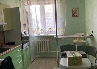 1-ком. квартира в аренду, 40 м2, Новоуральск, улица Савчука, 12