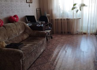 Продаю двухкомнатную квартиру, 45 м2, село Ленинское, улица Ленина, 2