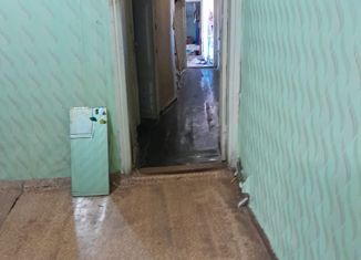 Продаю 3-комнатную квартиру, 51.8 м2, Вольск, Революционная улица, 8