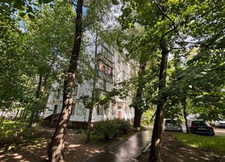 Продажа 1-комнатной квартиры, 31.8 м2, Москва, Братская улица, 3