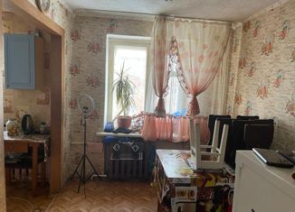 Продам 4-ком. квартиру, 60 м2, Таштагол, улица Мира, 35