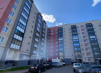 Продам однокомнатную квартиру, 39.6 м2, Луга, проспект Кирова, 83к1