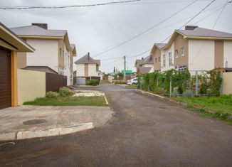 Продам таунхаус, 100 м2, село Булгаково, улица Цюрупы