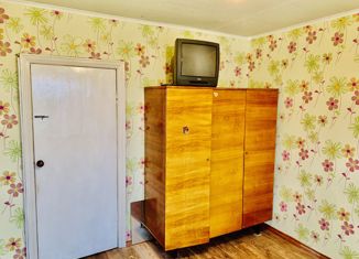 Продается 2-комнатная квартира, 52 м2, Урюпинск, проспект Ленина, 66