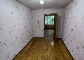 Продаю 3-комнатную квартиру, 58 м2, Колпино, бульвар Трудящихся, 13