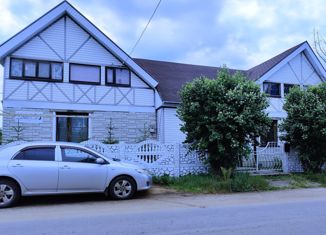 Продаю дом, 250 м2, Мценск, улица Лескова, 3