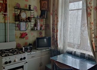 Продается 2-комнатная квартира, 42 м2, поселок Майский, Заречная улица, 10